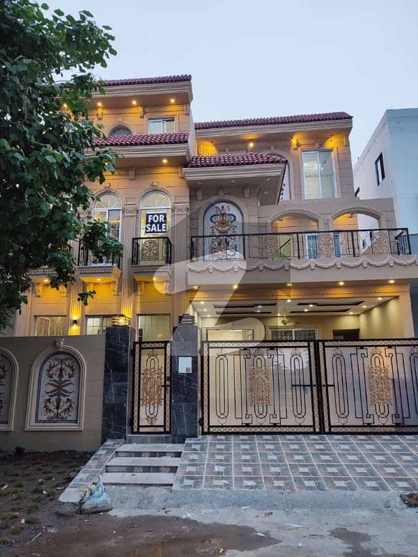 10 Marla Brand New House For Sale In Punjab Society Phase 2