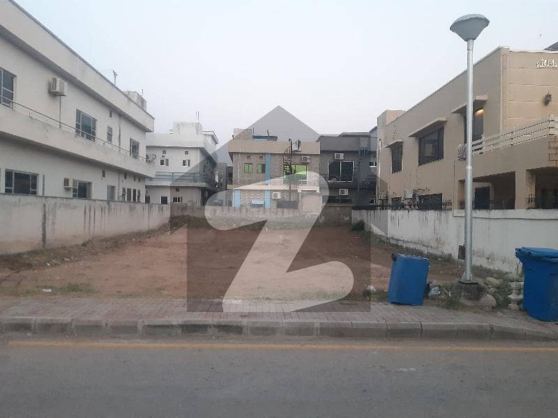 1 kanal plot for sale in bahria town phase4