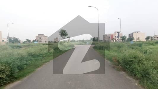 Investor Chunk 5 Marla Pair Plot Available In DHA 9 Town SECTOR D