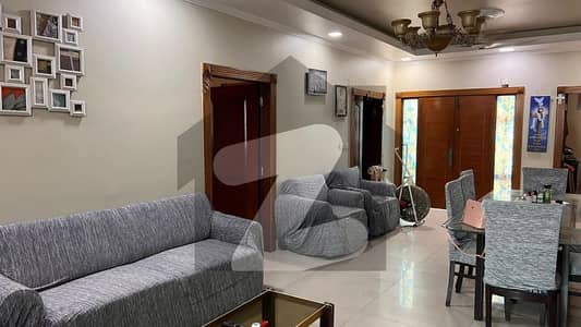 ڈی ایچ اے فیز 2 ایکسٹینشن ڈی ایچ اے ڈیفینس,کراچی میں 3 کمروں کا 8 مرلہ فلیٹ 1.85 کروڑ میں برائے فروخت۔