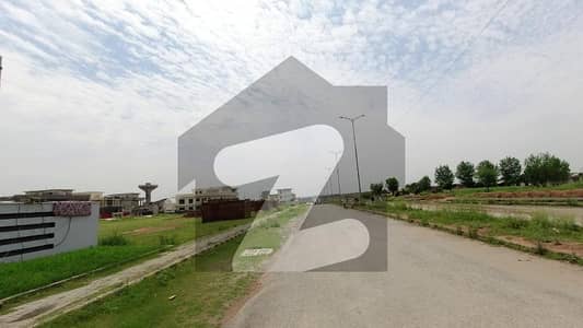 G. 14.1 Size 40"80 Street 5 Plot 38 Clear Land Back Of Main Double Road Best Time For Investment
