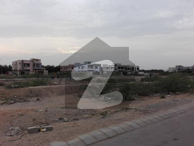 ڈی ایچ اے فیز 5 ڈی ایچ اے ڈیفینس,کراچی میں 1 کنال رہائشی پلاٹ 8.5 کروڑ میں برائے فروخت۔