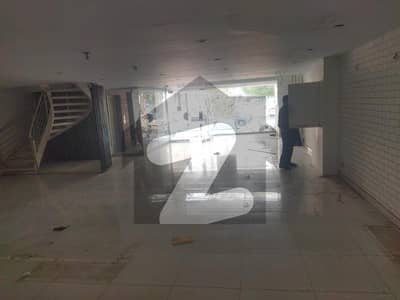 ڈی ایچ اے فیز 3 ڈیفنس (ڈی ایچ اے),لاہور میں 11 کمروں کا 8 مرلہ عمارت 6.5 لاکھ میں کرایہ پر دستیاب ہے۔