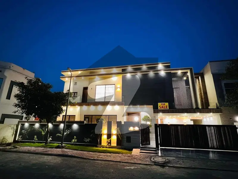 17 Marla Ultra Classic House For Sale In Bahria Town Lahore