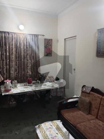علامہ اقبال ٹاؤن ۔ نیلم بلاک علامہ اقبال ٹاؤن,لاہور میں 4 کمروں کا 10 مرلہ مکان 3.39 کروڑ میں برائے فروخت۔