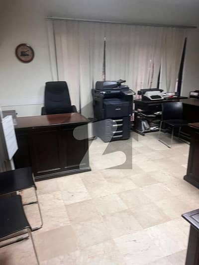 4 Kanal Office Available For Sale