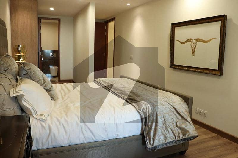سٹرلنگ ریزیڈنسز گلبرگ,لاہور میں 2 کمروں کا 7 مرلہ فلیٹ 2.35 لاکھ میں کرایہ پر دستیاب ہے۔