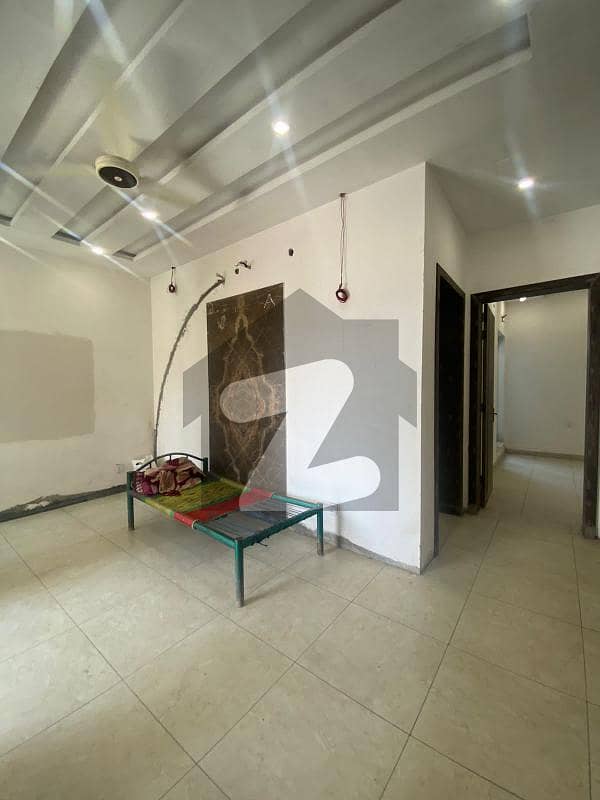 بنی گالہ اسلام آباد میں 4 کمروں کا 6 مرلہ مکان 1.9 کروڑ میں برائے فروخت۔