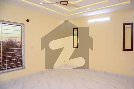 Bahria Town Phase 7 Rawalpindi 10 Marla Brand New Designer House