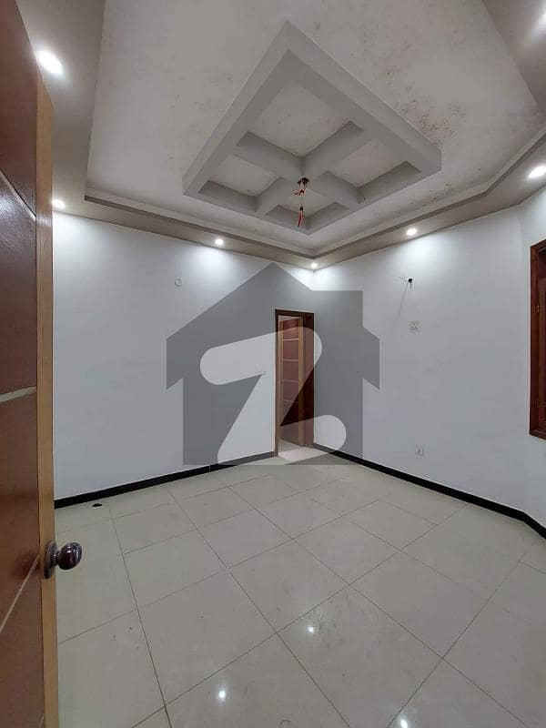 کے ڈی اے آفیسرز سوسائٹی گلشنِ اقبال ٹاؤن,کراچی میں 6 کمروں کا 12 مرلہ مکان 13.0 کروڑ میں برائے فروخت۔