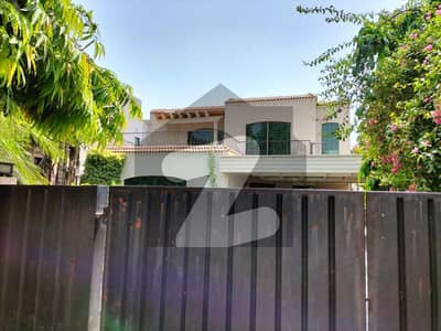 25 Marla Owner Build Solid Bungalow For Sale In Phase 2 Prime Location