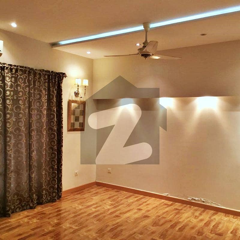 1 Kanal Well Maintained Full House For Rent In Phase 4
