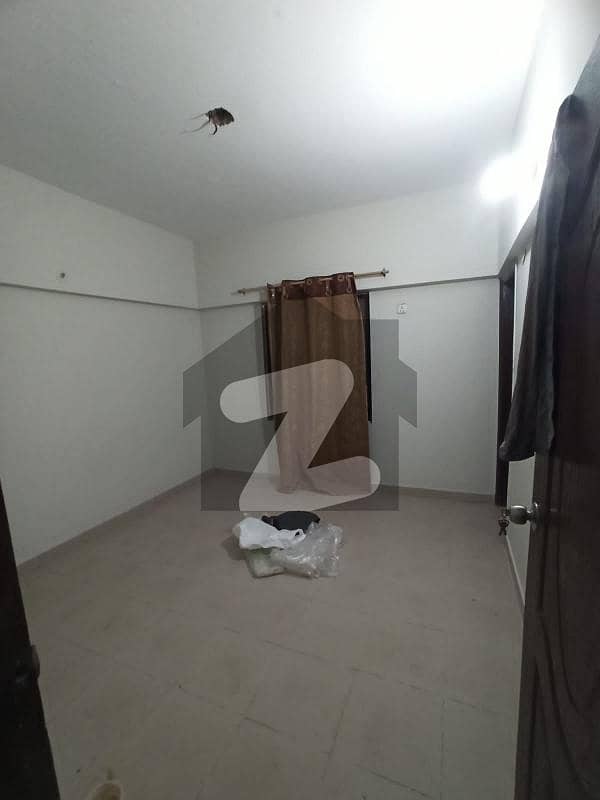 نارتھ ناظم آباد ۔ بلاک بی نارتھ ناظم آباد,کراچی میں 6 کمروں کا 10 مرلہ مکان 5.0 کروڑ میں برائے فروخت۔