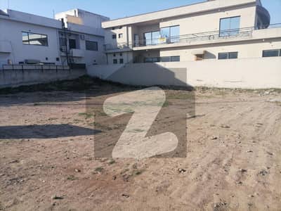 Residential Plot For sale In Bahria Town Phase 4