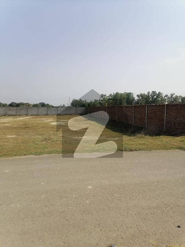 Prime Location Residential 1 Kanal Plot For Farmhouse In Lahore Greenz Block F