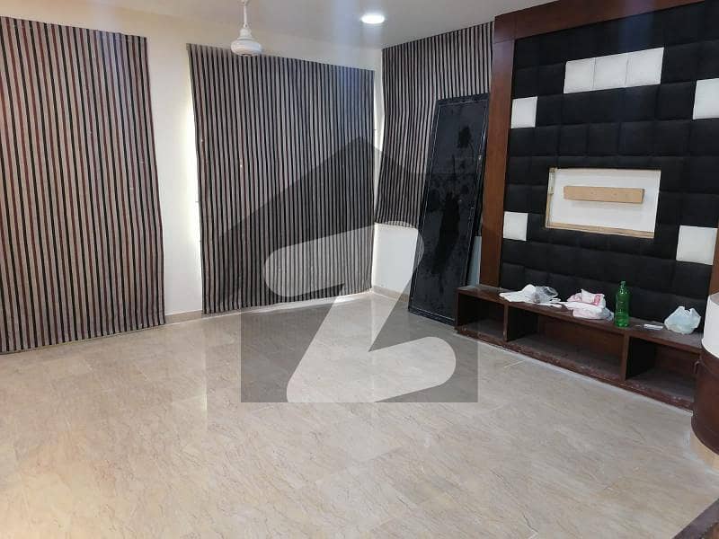 ایف ۔ 11 اسلام آباد میں 5 کمروں کا 1 کنال مکان 21.0 کروڑ میں برائے فروخت۔