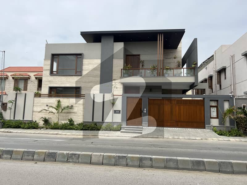 500 Yards Brand New Top Quality Bungalow For Sale