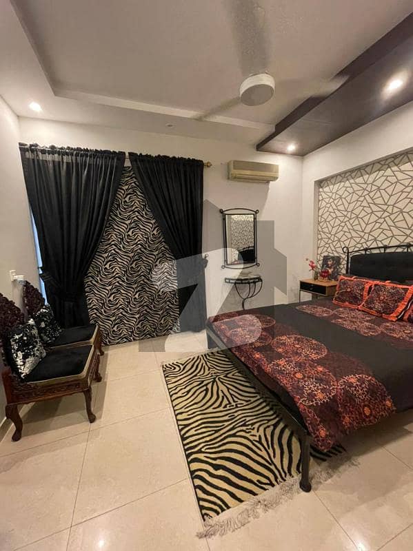 ڈی ایچ اے فیز 1 - بلاک پی فیز 1,ڈیفنس (ڈی ایچ اے),لاہور میں 4 کمروں کا 10 مرلہ مکان 3.5 کروڑ میں برائے فروخت۔