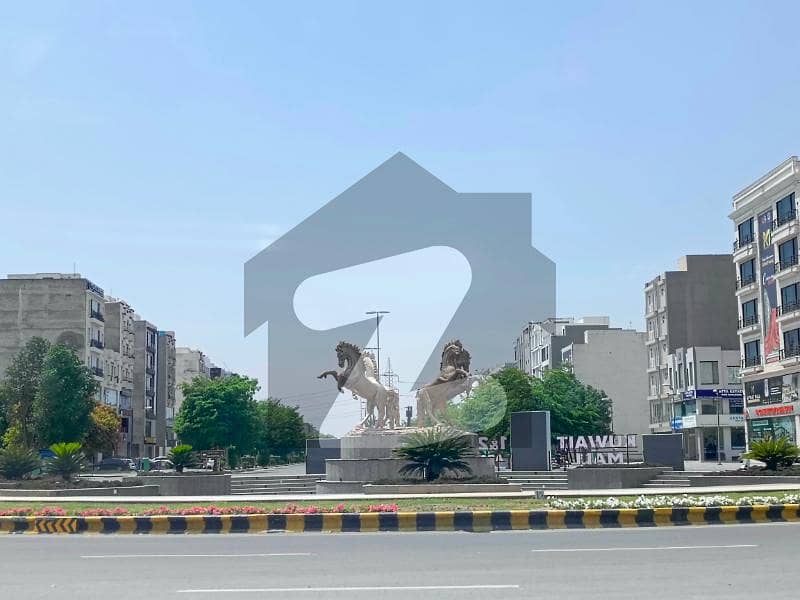 5 COMMERCIAL QUAID BLOCK IN BAHRIA TOWN LAHORE