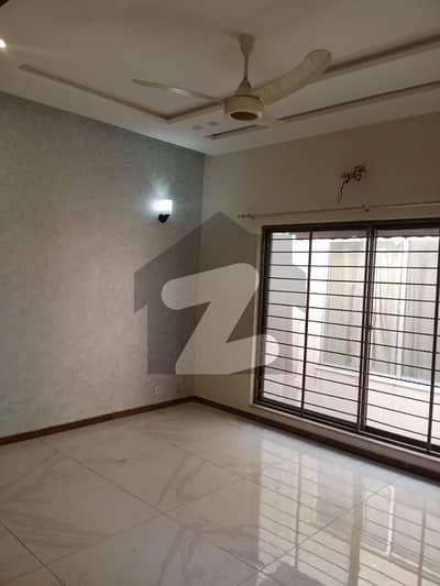 5 MARLA BEAUTYFULL HOUSE FOR RENT IN DHA PHASE 5