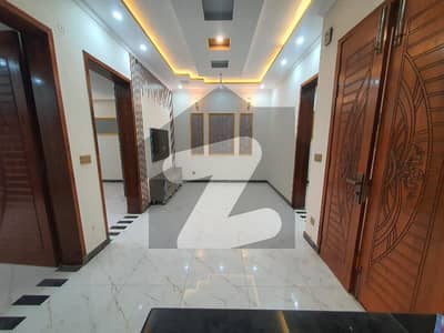 ویلینشیاء ہاؤسنگ سوسائٹی لاہور میں 3 کمروں کا 1 کنال بالائی پورشن 75.0 ہزار میں کرایہ پر دستیاب ہے۔