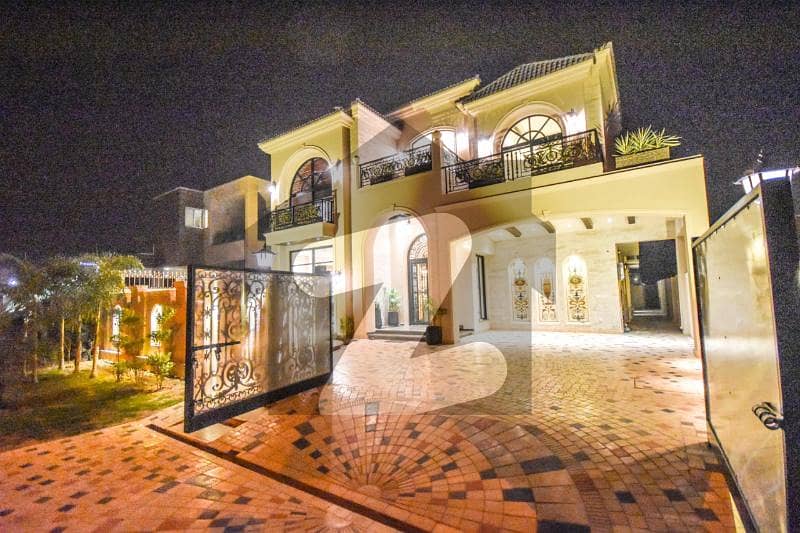 1 Kanal Tasteful House For Sell In Dha Lahore