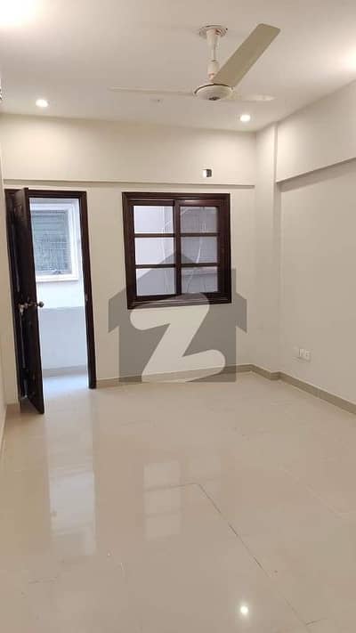 DHA LIKE NEW ULTRA MODERN APARTMENT FOR RENT