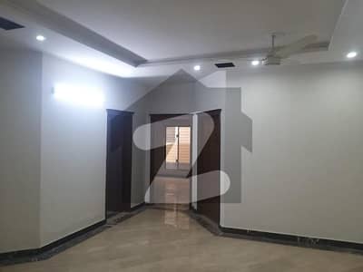 10 Marla House For Sale In Sector E, Bahria Town Lahore
