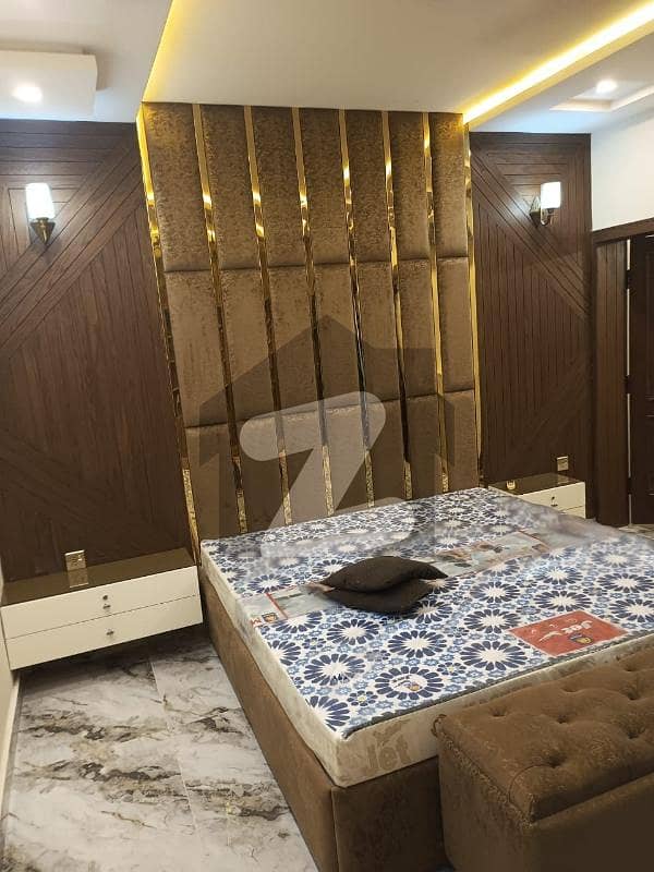 بحریہ ٹاؤن سیکٹر سی بحریہ ٹاؤن,لاہور میں 2 کمروں کا 10 مرلہ بالائی پورشن 55.0 ہزار میں کرایہ پر دستیاب ہے۔