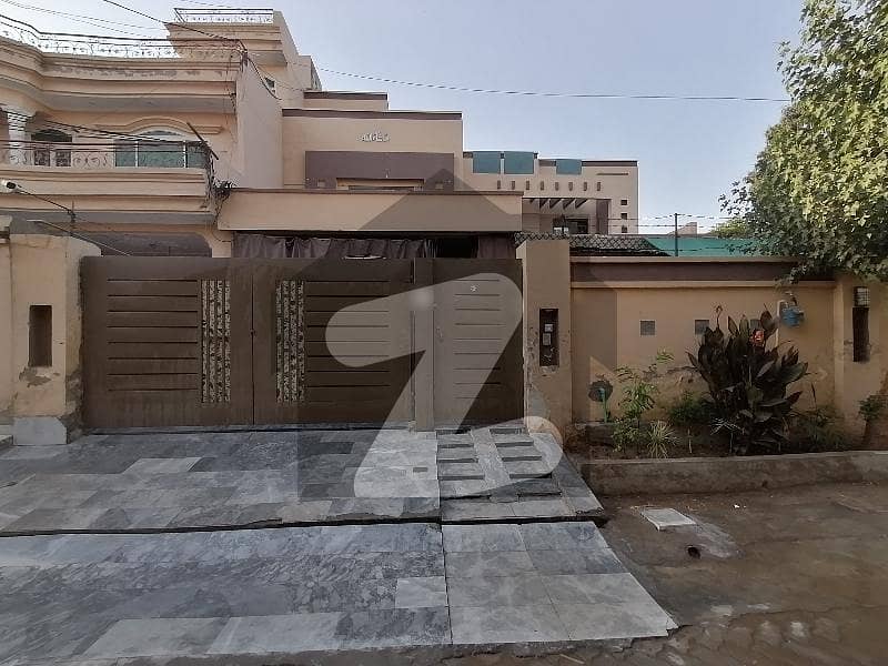 مرغزار آفیسرز کالونی لاہور میں 6 کمروں کا 1 کنال مکان 4.5 کروڑ میں برائے فروخت۔