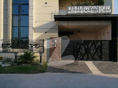 Looking For A Prime Location House In Green Valley Faisalabad