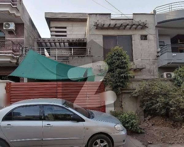 مرغزار آفیسرز کالونی لاہور میں 5 کمروں کا 10 مرلہ مکان 3.45 کروڑ میں برائے فروخت۔