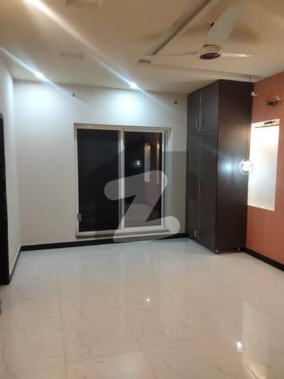 8 Marla Upper Portion Available For Rent In Sector B