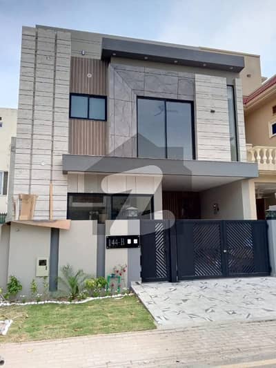 A BRAND NEW LUXURY HOUSE AVAILABLE FOR SALE WITH REGISTRY