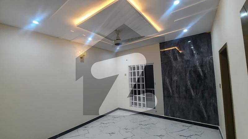 پاک عرب ہاؤسنگ سوسائٹی لاہور میں 3 کمروں کا 5 مرلہ مکان 75.0 ہزار میں کرایہ پر دستیاب ہے۔