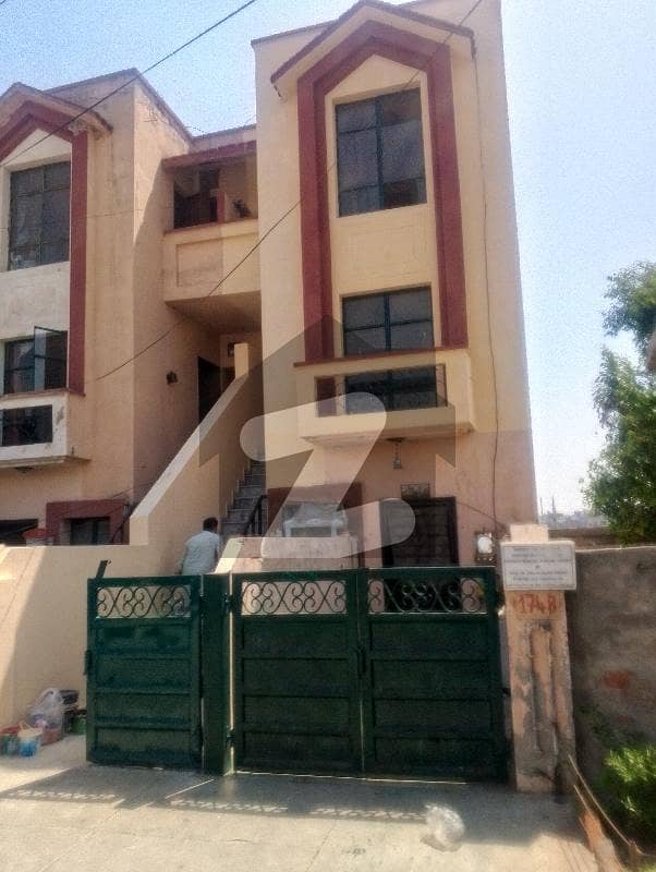 ایڈن لین ولاز 1 ایڈن,لاہور میں 2 کمروں کا 4 مرلہ بالائی پورشن 18.0 ہزار میں کرایہ پر دستیاب ہے۔ ایڈن لین ولاز 1 ایڈن,لاہور میں 2 کمروں کا 4 مرلہ بالائی پورشن 18.0 ہزار میں کرایہ پر دستیاب ہے۔