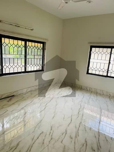 Upper portion available for rent in f, 10,