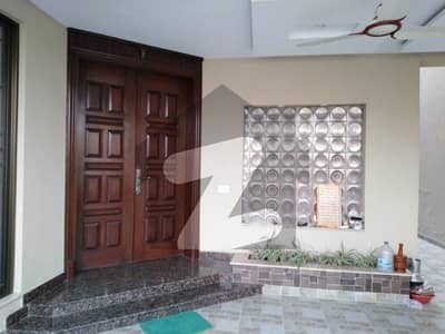 House Of 1 Kanal Available For sale In Punjab Coop Housing Society