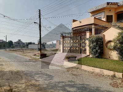 Perfect 10 Marla House In Chenab Gardens For Sale