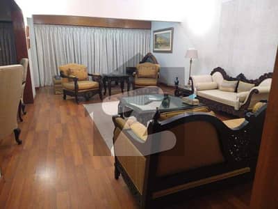 ڈی ایچ اے فیز 5 ڈی ایچ اے ڈیفینس,کراچی میں 4 کمروں کا 1 کنال مکان 11.0 کروڑ میں برائے فروخت۔