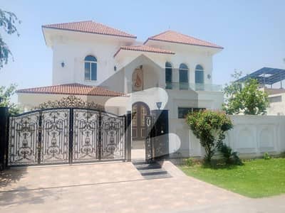 1 KANAL BRANDED HOUSE AVAILABLE FOR RENT IN DHA PHASE 6