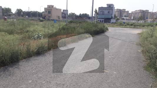 1 kanal Residential Plot For Sale At Prime Location DHA Phase 7 Plot # U 1968