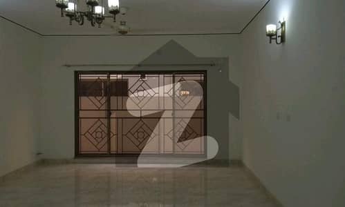 Centrally Located House Available In Askari 10 For rent