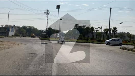 ایل ڈی اے ایوینیو ۔ بلاک ایل ایل ڈی اے ایوینیو,لاہور میں 1 کنال رہائشی پلاٹ 1.15 کروڑ میں برائے فروخت۔