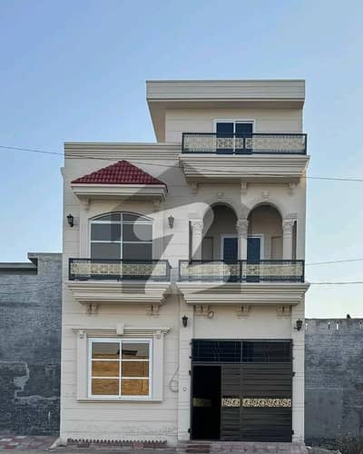 علامہ اقبال ٹاؤن گوجرانوالہ میں 4 کمروں کا 5 مرلہ مکان 1.4 کروڑ میں برائے فروخت۔