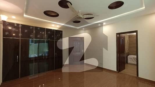 ای ایم ای سوسائٹی ۔ بلاک اے ای ایم ای سوسائٹی,لاہور میں 5 کمروں کا 1 کنال مکان 9.5 کروڑ میں برائے فروخت۔
