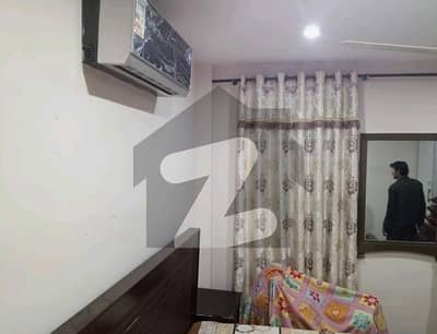 پنجاب سمال انڈسٹریز کالونی لاہور میں 5 کمروں کا 7 مرلہ مکان 2.45 کروڑ میں برائے فروخت۔