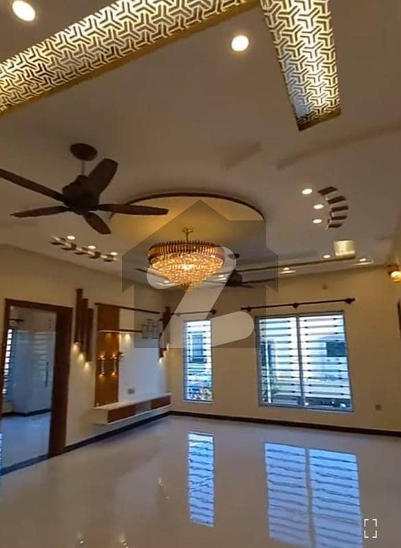 1 Kanal Beautiful House Available For Rent Prime Location