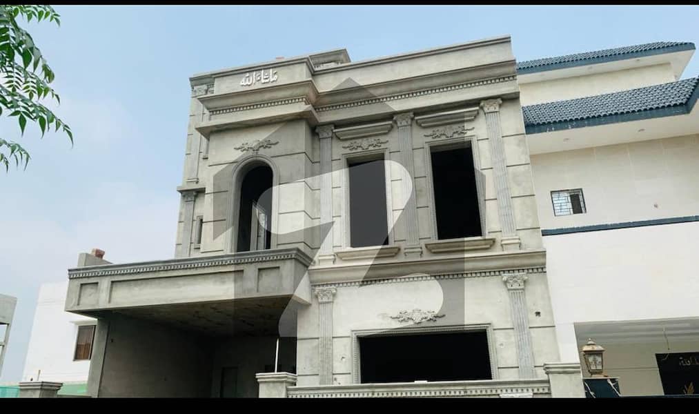 Beautiful House For Sale Royal Residencia Block C, Royal Residencia