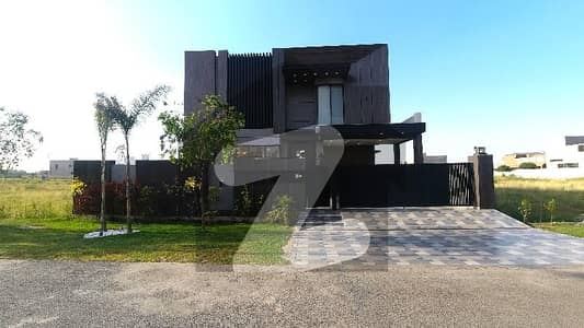 1 Kanal House Is Available For Sale In DHA Phase 7 Block Z Lahore